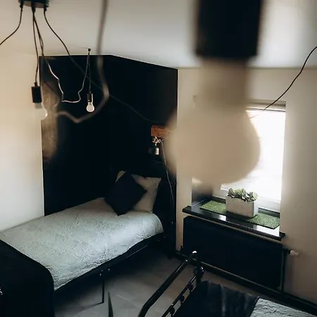 Greenspot - Loft With 2 Bedrooms And Free Parking リエパーヤ