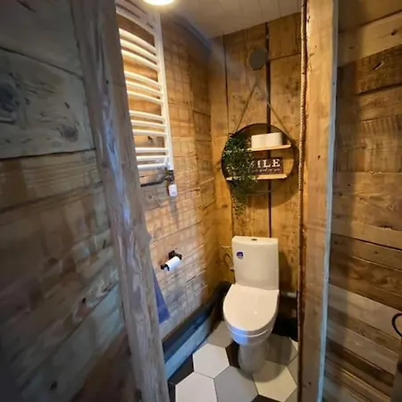 アパート Greenspot - Loft With 2 Bedrooms And Free Parking リエパーヤ